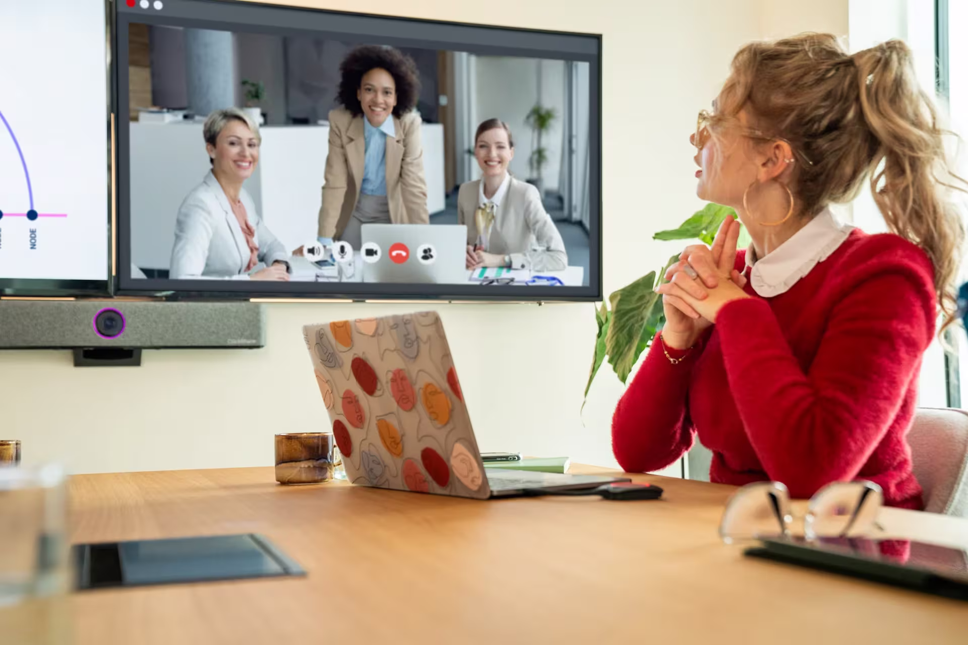 Barco ra mắt ClickShare Bar, dòng thanh video trung hòa carbon đầu tiên dành cho hội nghị truyền hình không dây hấp dẫn và dễ dàng.