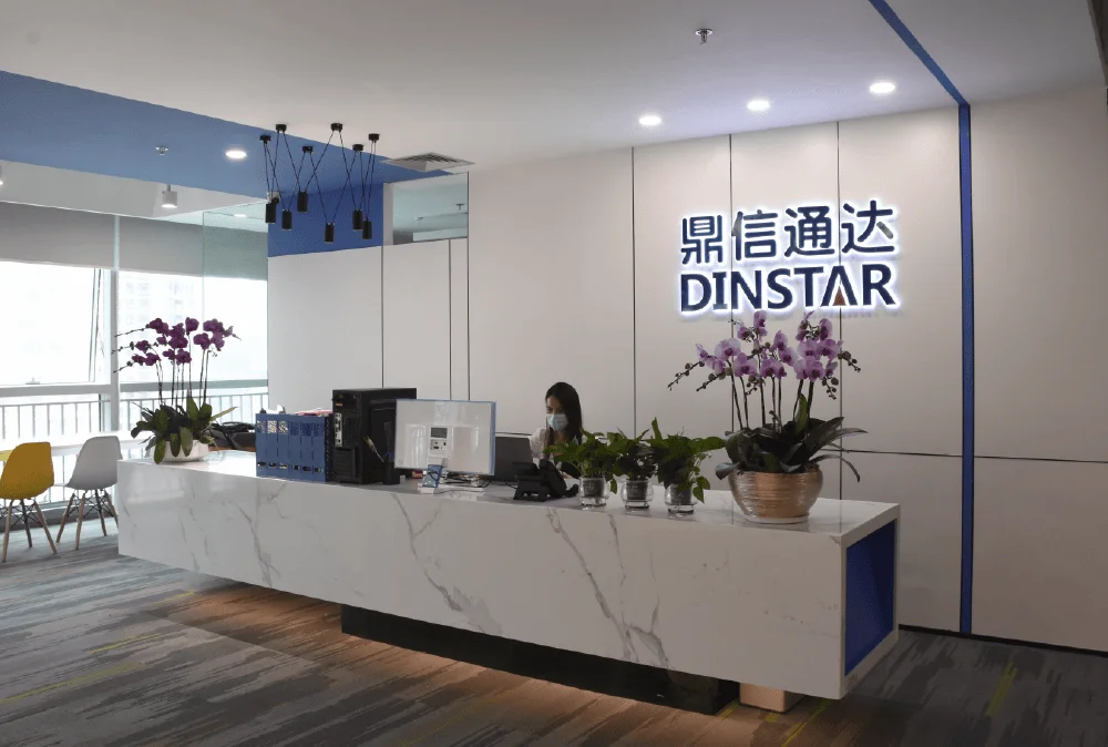 Chuyển đến văn phòng mới